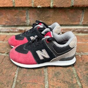 New Balance 574 Red Black Sneakers Shoes Size 7C kids child toddler